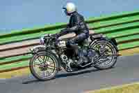 Vintage-motorcycle-club;eventdigitalimages;mallory-park;mallory-park-trackday-photographs;no-limits-trackdays;peter-wileman-photography;trackday-digital-images;trackday-photos;vmcc-festival-1000-bikes-photographs